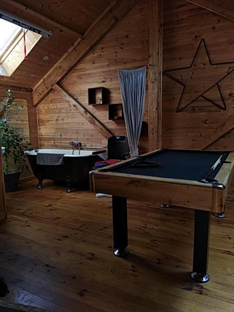 Au Coeur De Saint Agreve -Sejour Chez L'Habitant Bagian luar foto